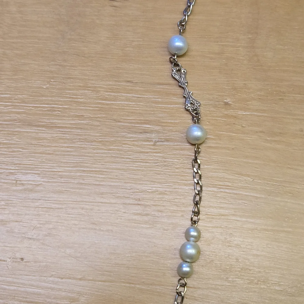 Vintage faux pearl long necklace